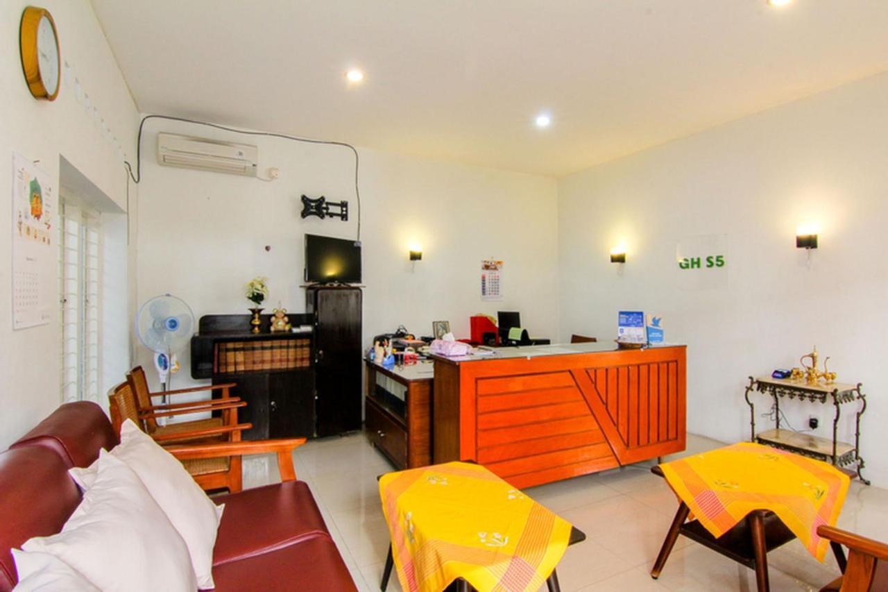 S5 Guest House Yogyakarta Exterior photo