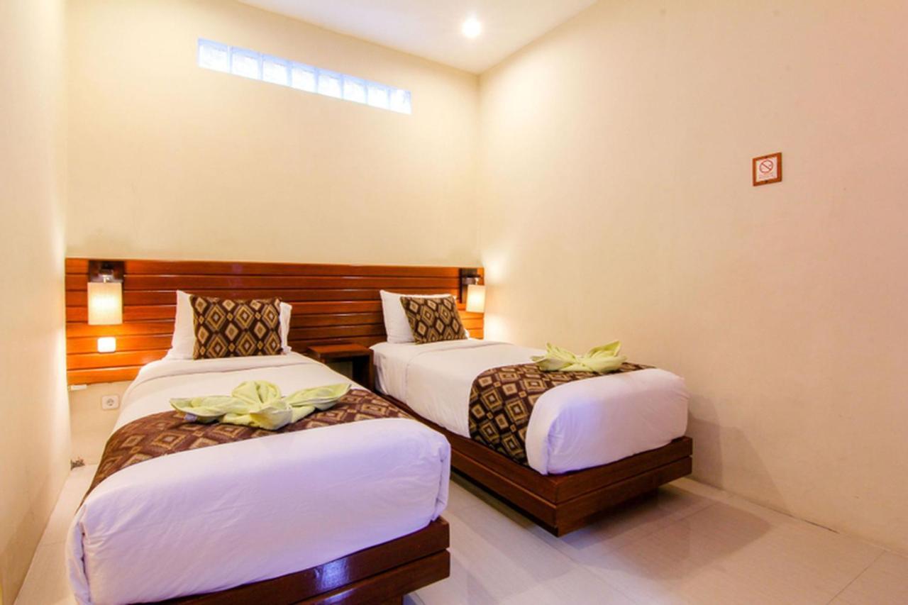 S5 Guest House Yogyakarta Exterior photo